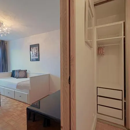 Appartement Studio Avec Vue Sur Les Toits *