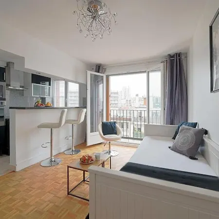 Appartement Studio Avec Vue Sur Les Toits Parijs